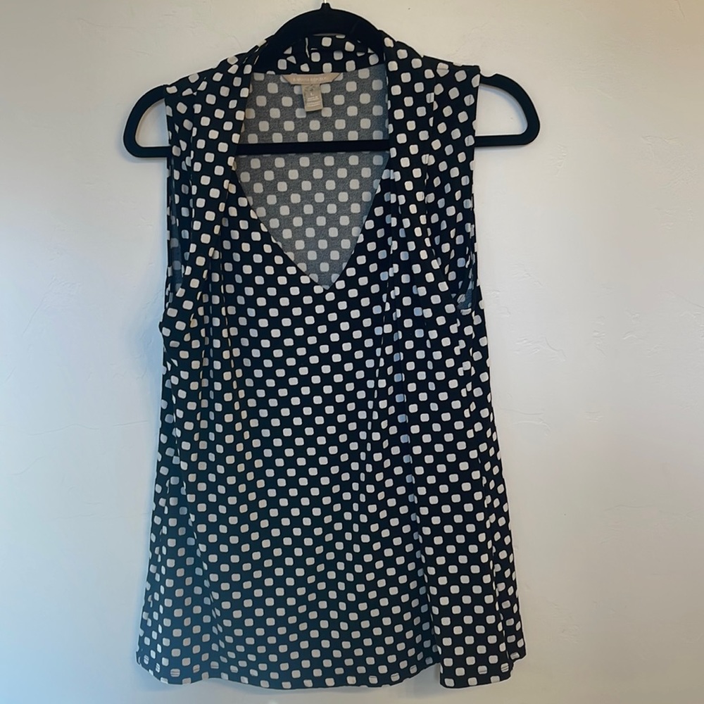 Banana Republic Black and White Polka Dot Sleeveless Blouse - Size L